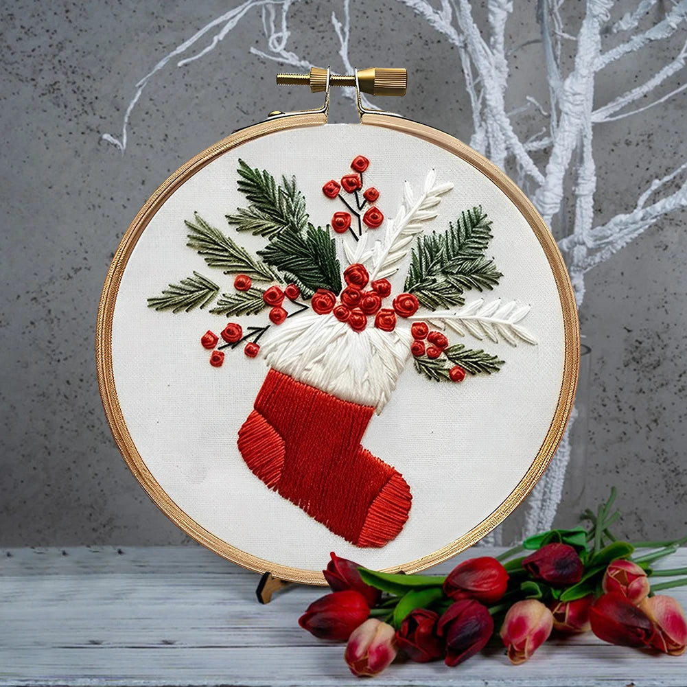 Christmas DIY Embroidery Kit Wreath Printed Pattern Cross Stitch Set Handmade Sewing Art Craft Kit for Beginners Adults Needlewo