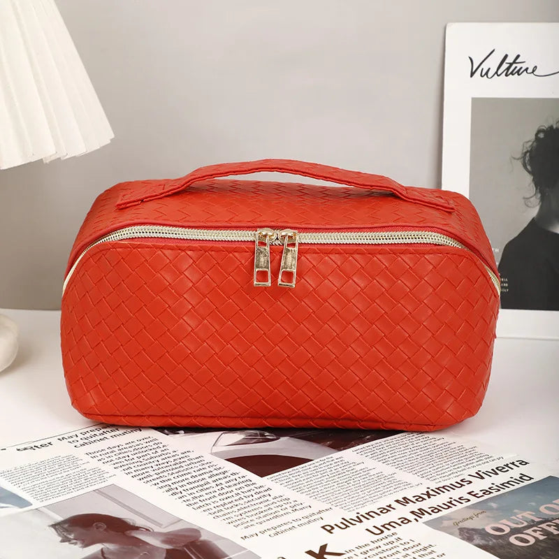 Lightweight Makeup Bag for Travel, Minimalist Waterproof Toiletry Pouch with Zipper, LargeCapacity Multifunctional Makeup Bag