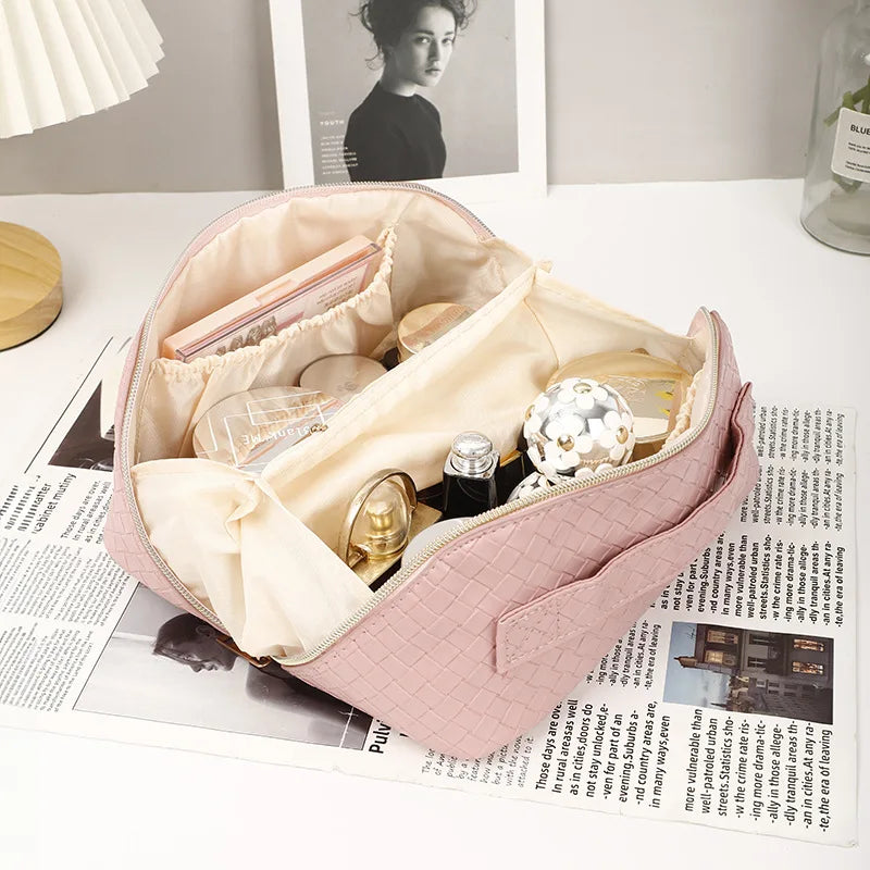 Lightweight Makeup Bag for Travel, Minimalist Waterproof Toiletry Pouch with Zipper, LargeCapacity Multifunctional Makeup Bag