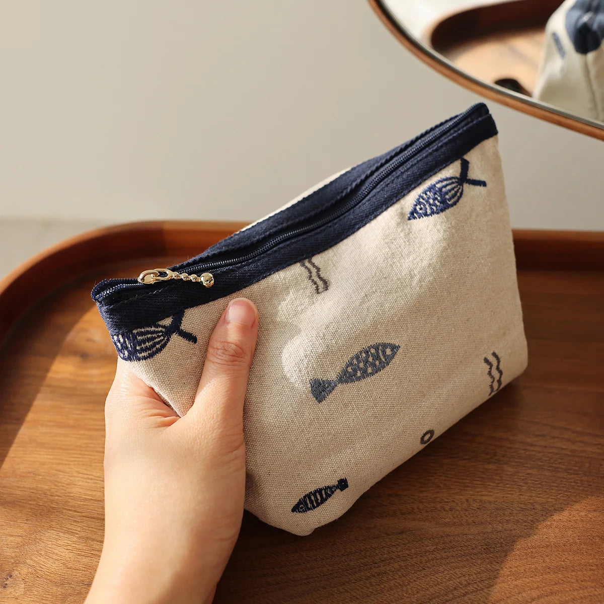Embroidered cosmetic bag Literary Simple storage bag Travel portable zipper Makeup bag Ethnic style liner Handmade Medium bag