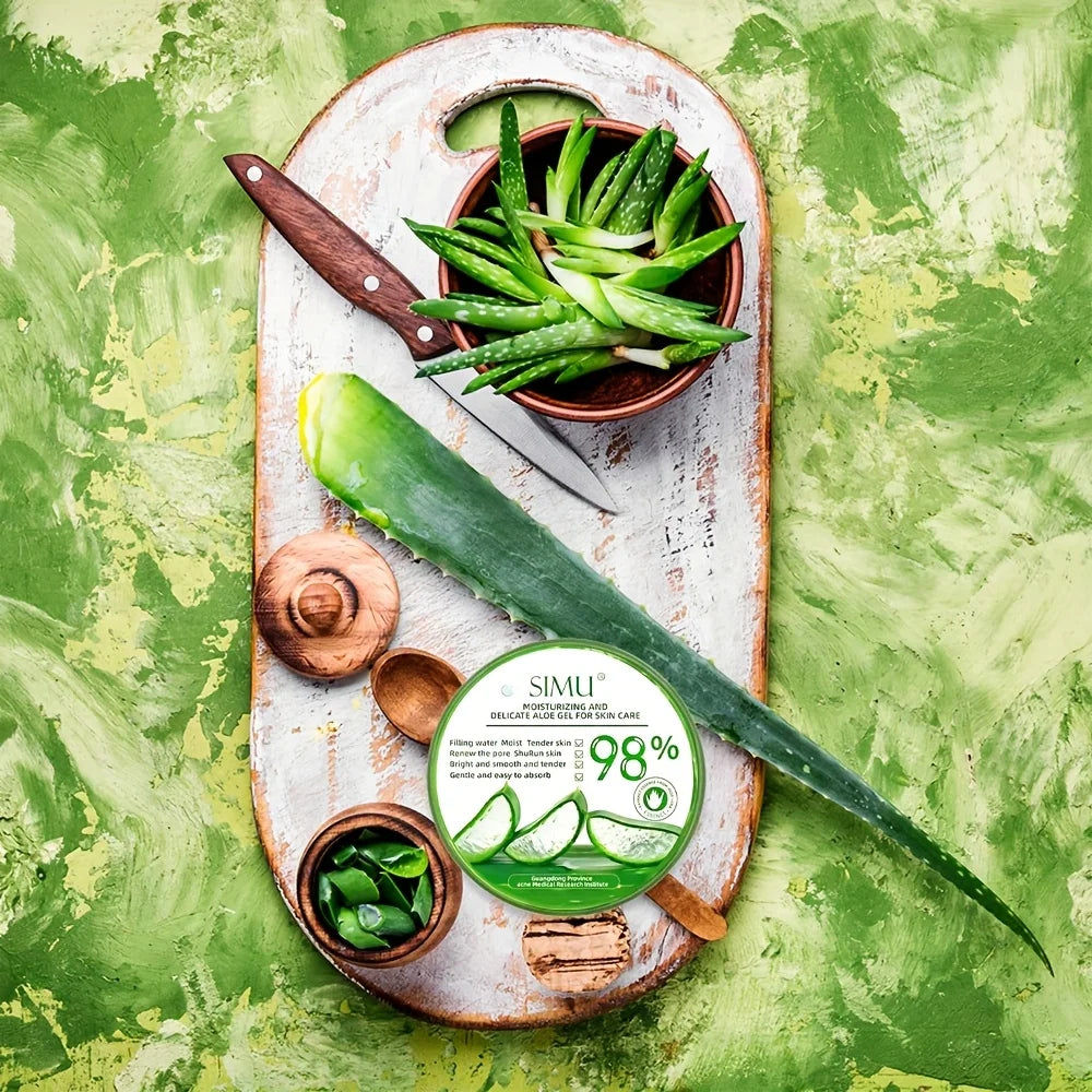 Aloe Vera Gel Hydrates And Refines the Skin.