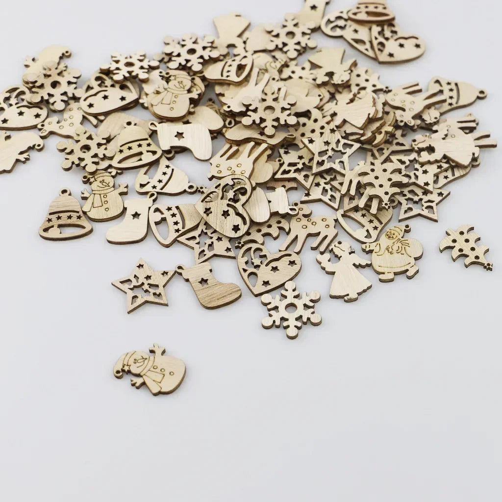 50PCS Christmas Wooden Ornaments Unfinished Wood Craft for Winter Christmas Hanging Decoration