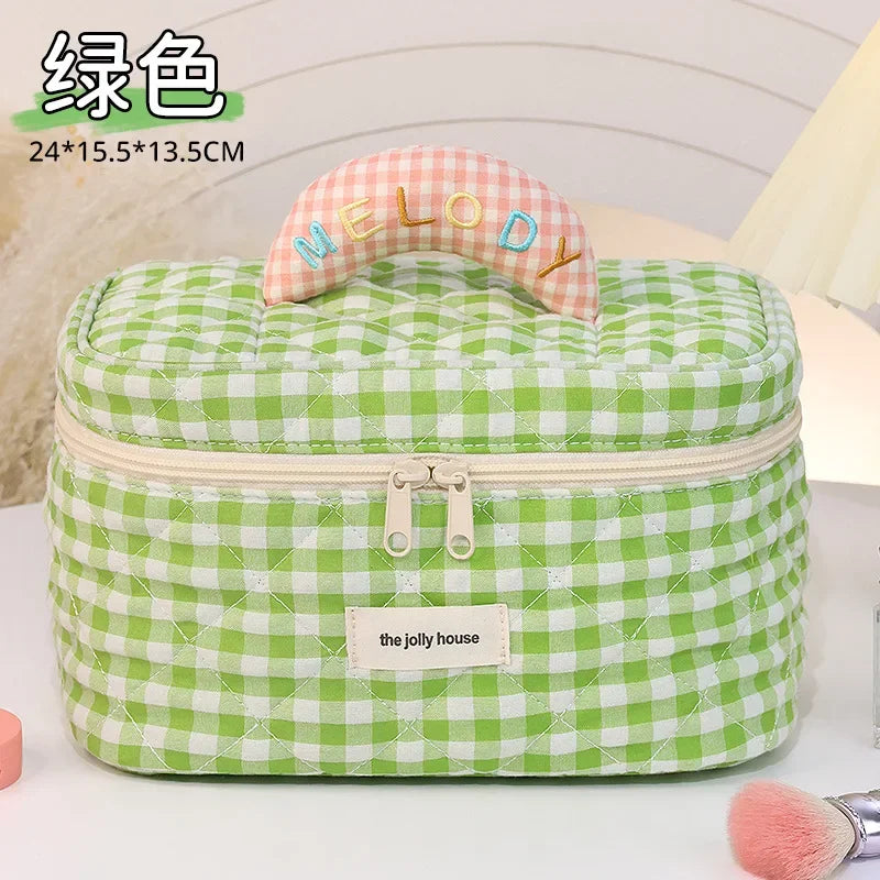New makeup bag with large capacity travel organizer high beauty cosmetic bag Korean cute portable storage bag travel essentials