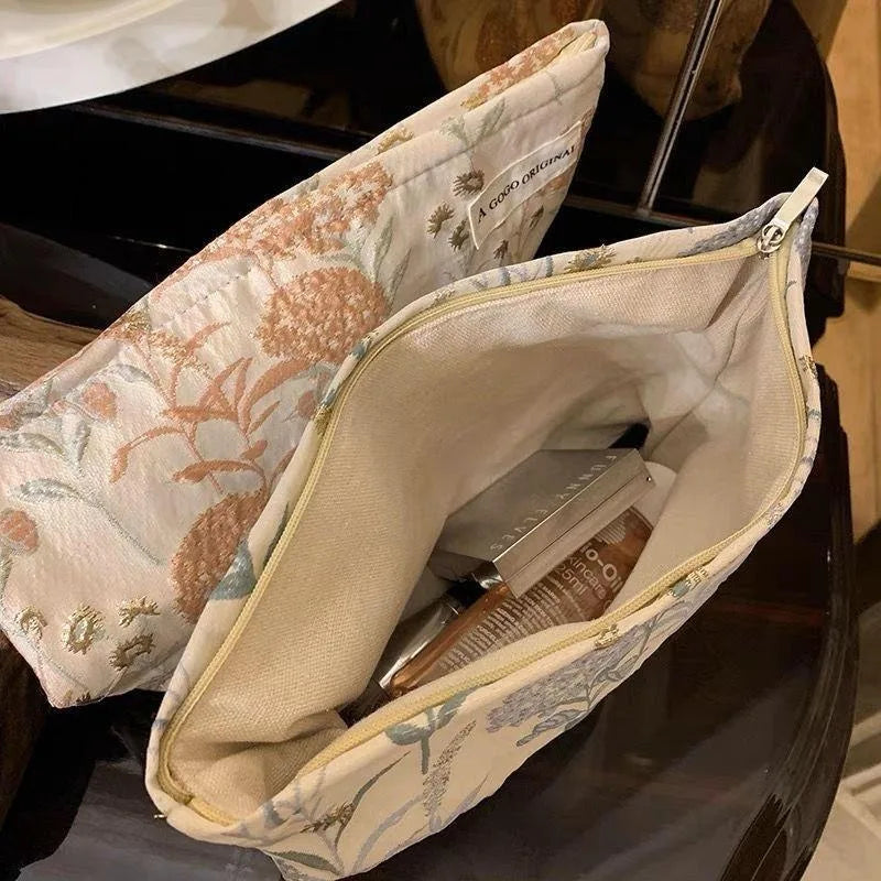 Women's Makeup Bag Pink Bouquet Bulk Cosmetics Lipstick Storage Bag Travel Toiletry Bag Commuting Handy Hand Grab Bag Ins Style