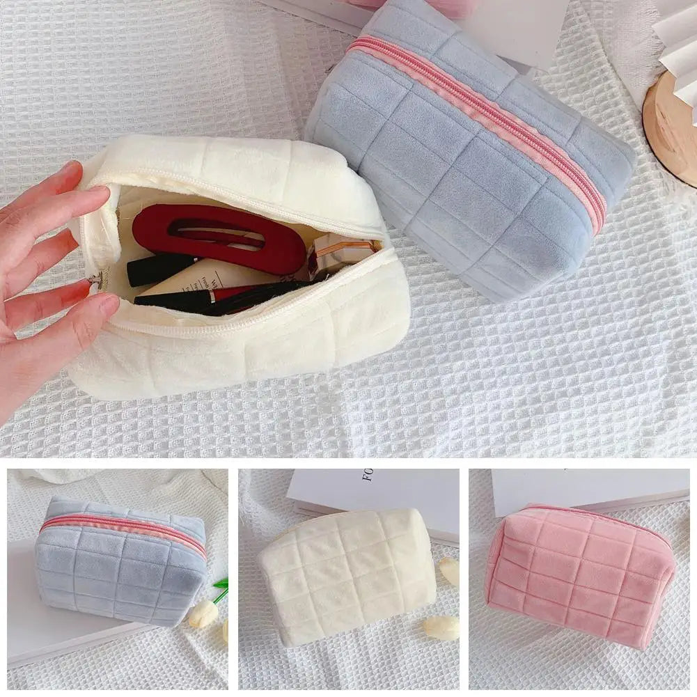 Large Solid Color Cosmetic Bag Cute Fur Makeup Bag for Women Travel Make Up Toiletry Bag Washing Pouch Plush Pen Pouch