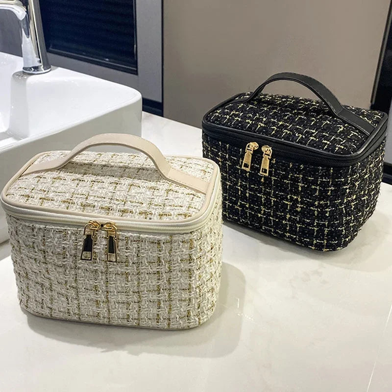 2024 New Women's Bag Knitted Style Makeup Bag Portable Portable Portable Makeup Bag Fashionable Large Storage Bag BX100