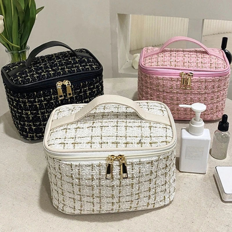 2024 New Women's Bag Knitted Style Makeup Bag Portable Portable Portable Makeup Bag Fashionable Large Storage Bag BX100